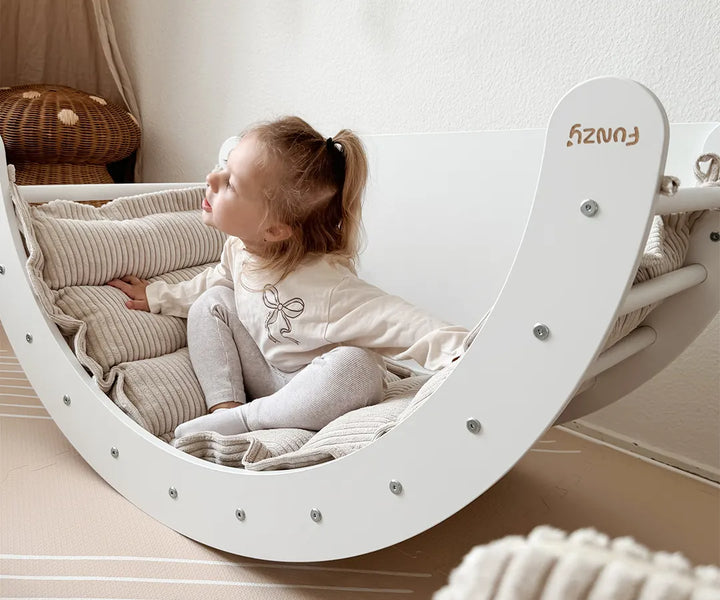 Funzy climbing arch & cushion set